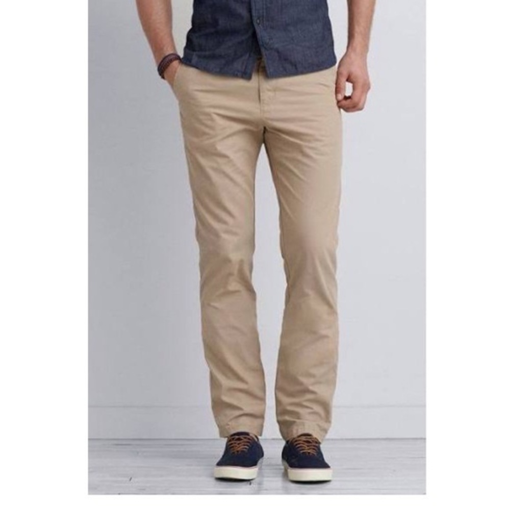 Men’s American Eagle Khaki Pants